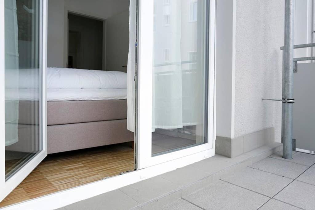 Sc 06 By Rockchair Apartments L Superhost Status L 4 Bedrooms Boxspringbeds 2 Bathrooms Balcony Elevator - Cozy Family & Business Flair Welcomes You! Berlin Kültér fotó