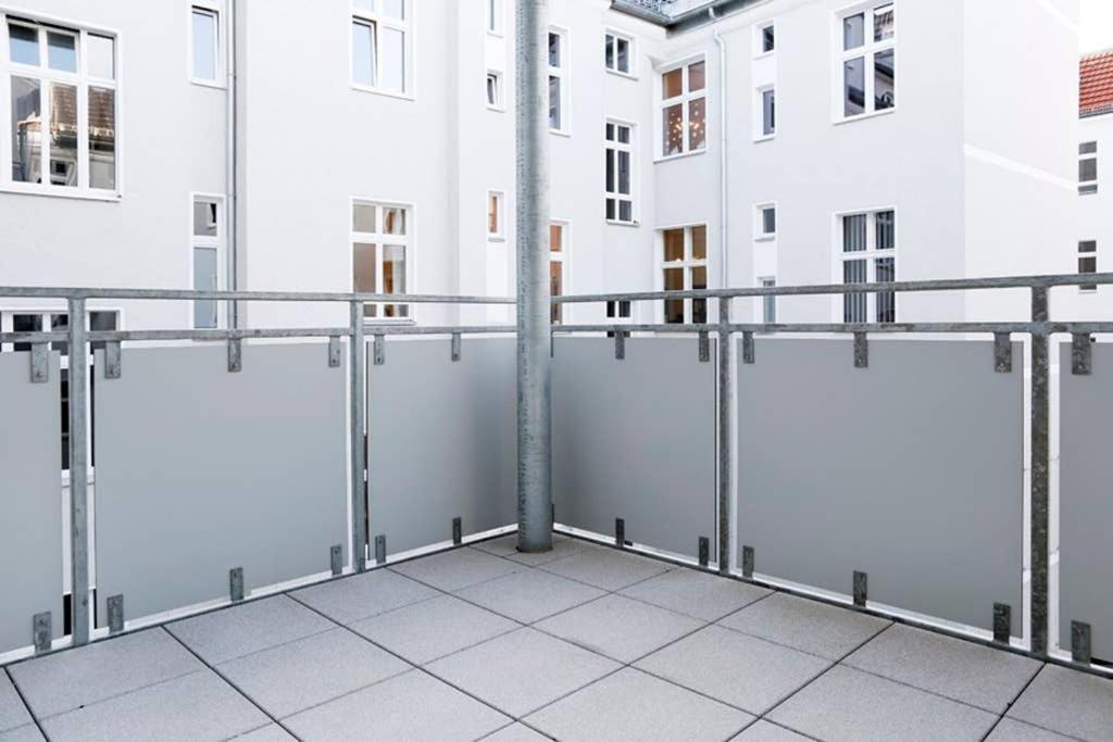 Sc 06 By Rockchair Apartments L Superhost Status L 4 Bedrooms Boxspringbeds 2 Bathrooms Balcony Elevator - Cozy Family & Business Flair Welcomes You! Berlin Kültér fotó