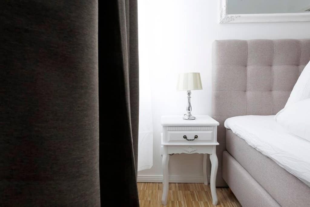 Sc 06 By Rockchair Apartments L Superhost Status L 4 Bedrooms Boxspringbeds 2 Bathrooms Balcony Elevator - Cozy Family & Business Flair Welcomes You! Berlin Kültér fotó