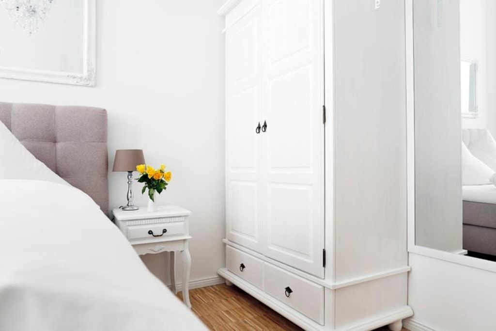 Sc 06 By Rockchair Apartments L Superhost Status L 4 Bedrooms Boxspringbeds 2 Bathrooms Balcony Elevator - Cozy Family & Business Flair Welcomes You! Berlin Kültér fotó